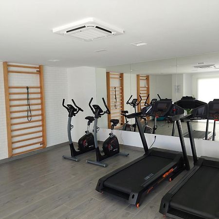 Bajo Con Jardin En Primera Linea De Playa Apartment Малага Екстериор снимка